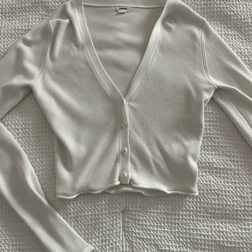 Cropped button down - Picture 3 of 4